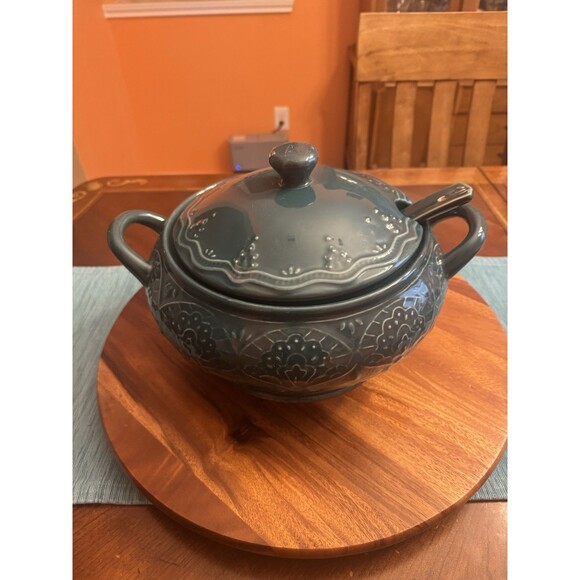 Pioneer Woman Other - Pioneer Woman Stoneware Green Tureen Farmhouse Lace 5 Liter W/Lid And Ladle